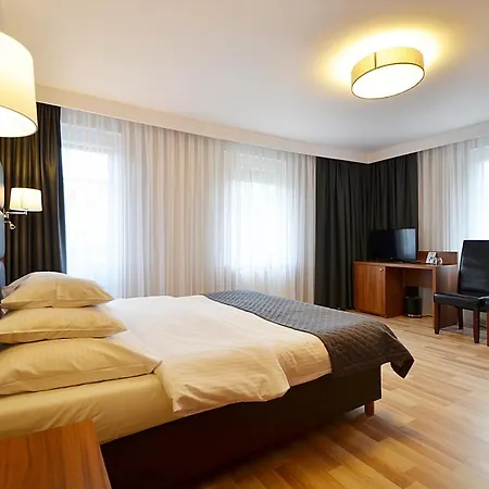 Grace - Wypoczynek Bez Dzieci 住宿加早餐酒店 斯克拉斯卡波伦巴
