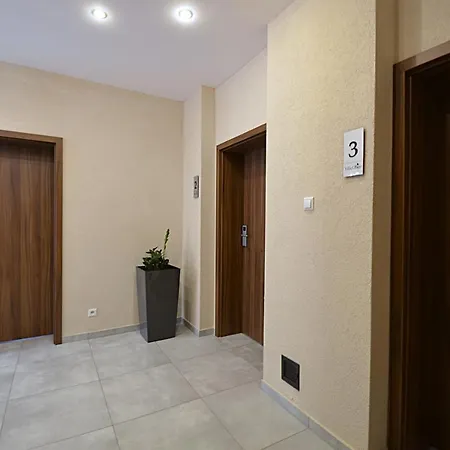 Grace - Wypoczynek Bez Dzieci ベッド・アンド・ブレックファスト シクラルスカ・ポレンバ